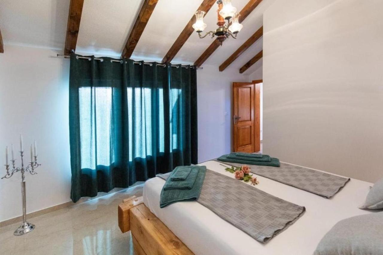 Villa Menalo เนอุม ภายนอก รูปภาพ